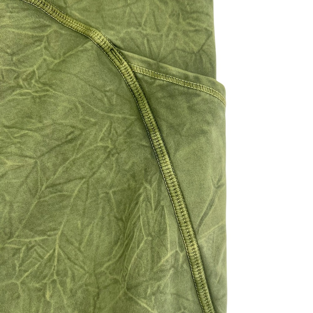 Lululemon | Fast & Free Short | 4 | Ice Dye Green | Activewear | Sporty | Gym - Picture 2 of 13